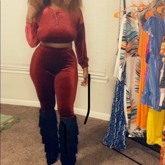 Goddess Swag a red velvet set - Picture 1 of 3